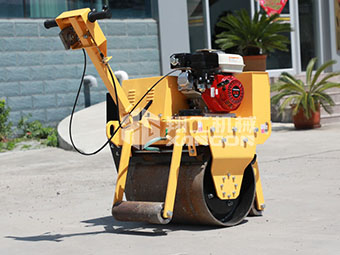 為什么別人家小型壓路機(jī)長(zhǎng)壽？秘訣在這里！