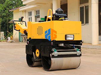  關(guān)于小型壓路機的保養(yǎng)技巧你了解多少呢？